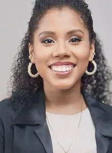 &Aacute;nica Esquivel